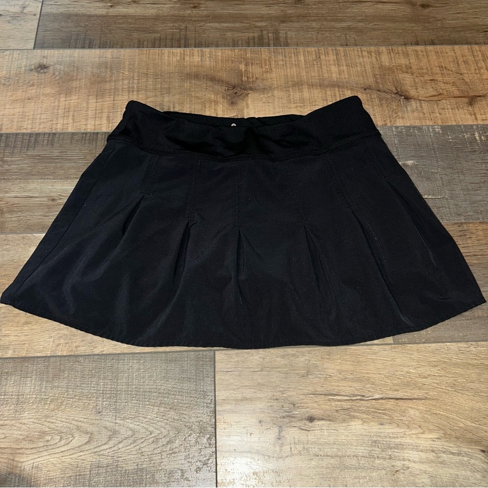 Athleta Athletic Shirt Black Sz S With Shorts Pleated